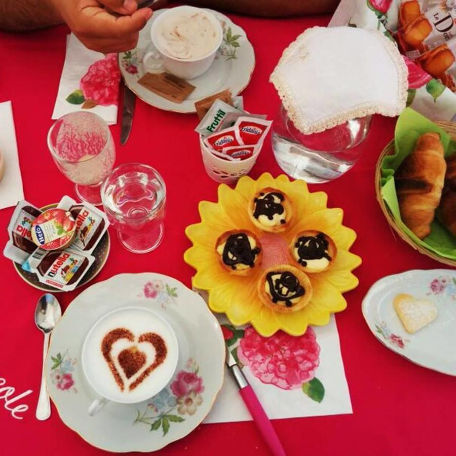 مبيت وإفطار نوتو Fiori E Coccole المظهر الخارجي الصورة